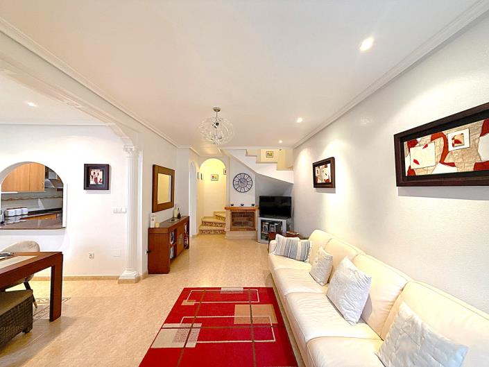 Image No.25-3 Bed Semi-Detached for sale