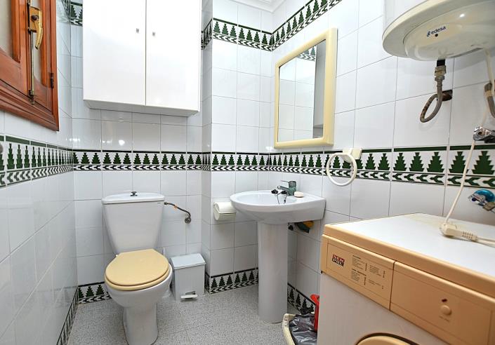 Image No.10-3 Bed Townhouse for sale