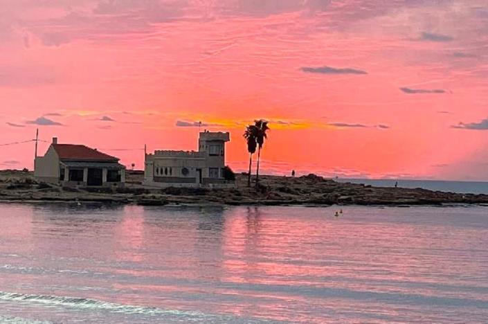 Image No.14-3 Bed Apartment for sale