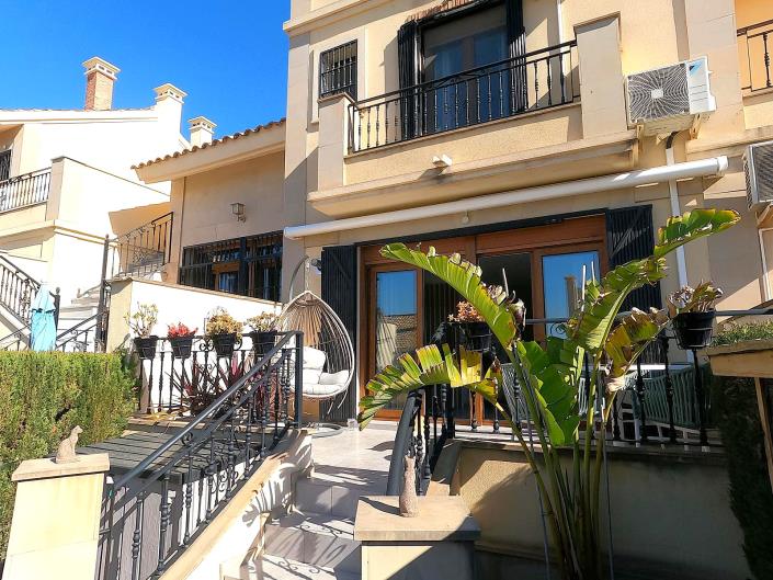 Image No.22-2 Bed Townhouse for sale