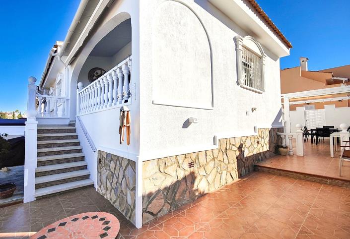 Image No.10-2 Bed Villa for sale