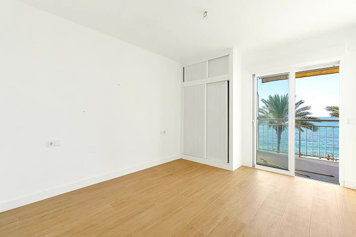 Image No.13-4 Bed Penthouse for sale