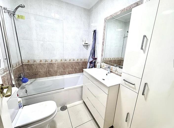 Image No.10-5 Bed Villa / Detached for sale