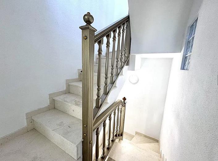 Image No.9-5 Bed Villa / Detached for sale