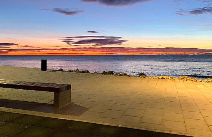 Image No.17-2 Bed Bungalow for sale