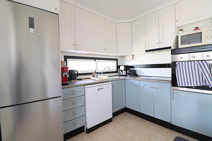 Image No.22-2 Bed Apartment for sale