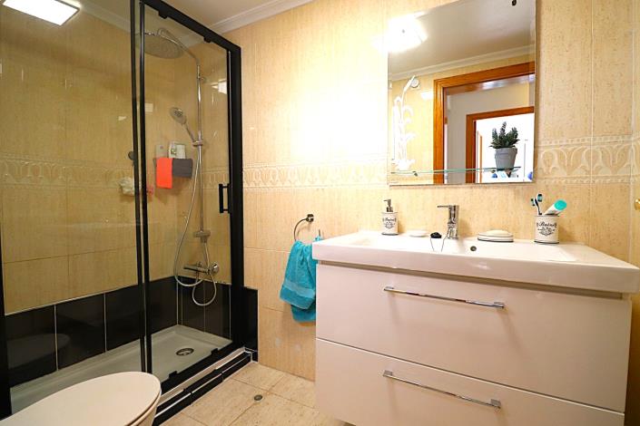 Image No.24-2 Bed Apartment for sale