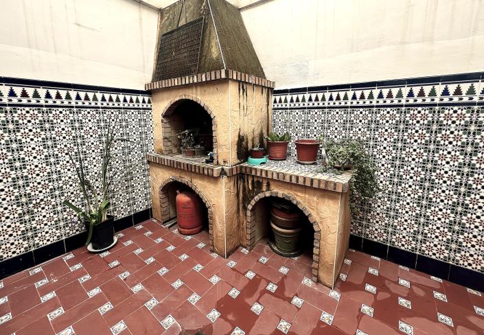 Image No.10-4 Bed Apartment for sale