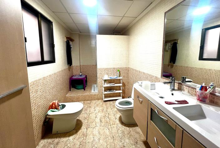 Image No.13-4 Bed Apartment for sale