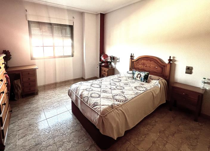 Image No.14-4 Bed Apartment for sale