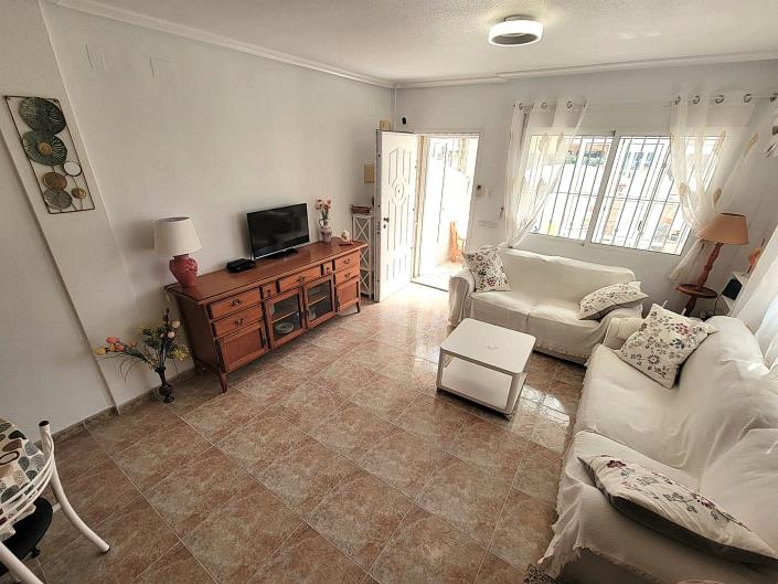 Image No.9-4 Bed Semi-Detached for sale