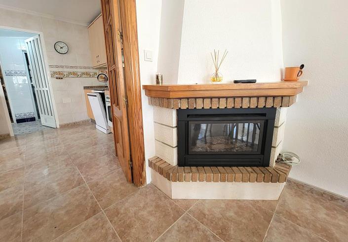 Image No.6-4 Bed Semi-Detached for sale