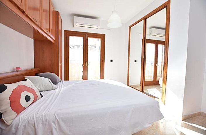 Image No.10-3 Bed Semi-Detached for sale