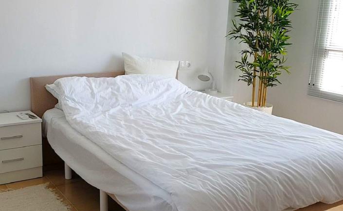 Image No.21-3 Bed Apartment for sale