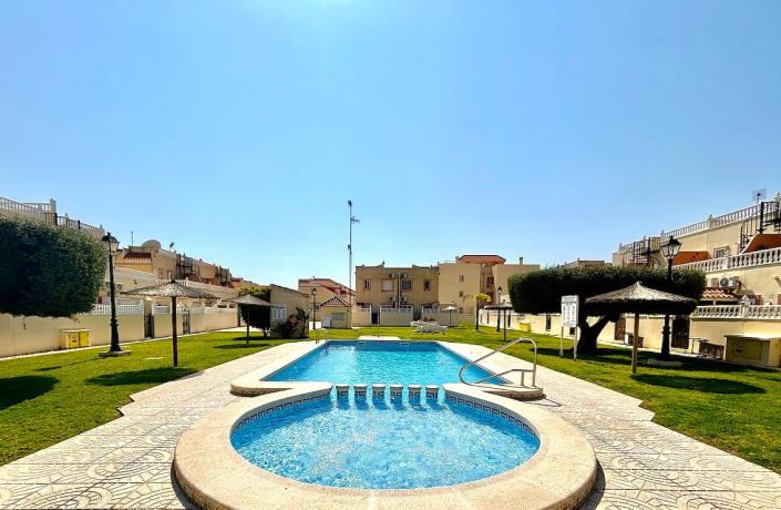 Image No.5-3 Bed Semi-Detached for sale