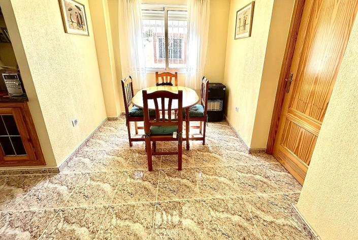 Image No.10-3 Bed Semi-Detached for sale