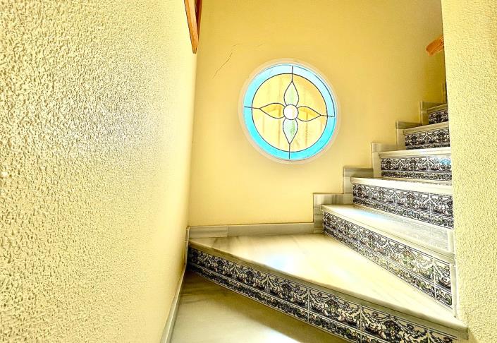 Image No.12-3 Bed Semi-Detached for sale