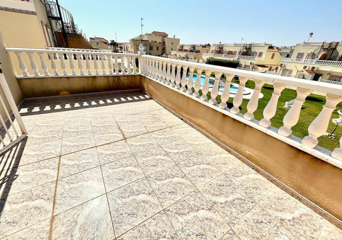 Image No.16-3 Bed Semi-Detached for sale