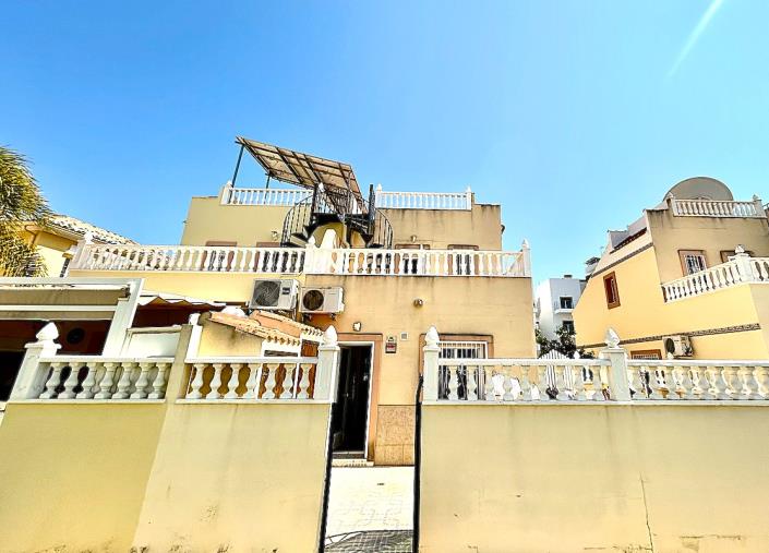 Image No.20-3 Bed Semi-Detached for sale