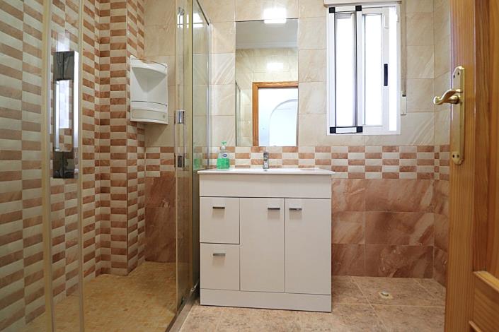 Image No.11-2 Bed Villa / Detached for sale