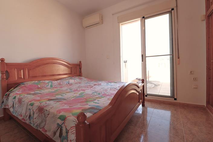 Image No.12-2 Bed Villa / Detached for sale