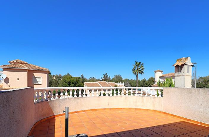 Image No.3-2 Bed Villa / Detached for sale