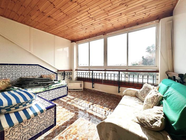 Image No.11-4 Bed Townhouse for sale