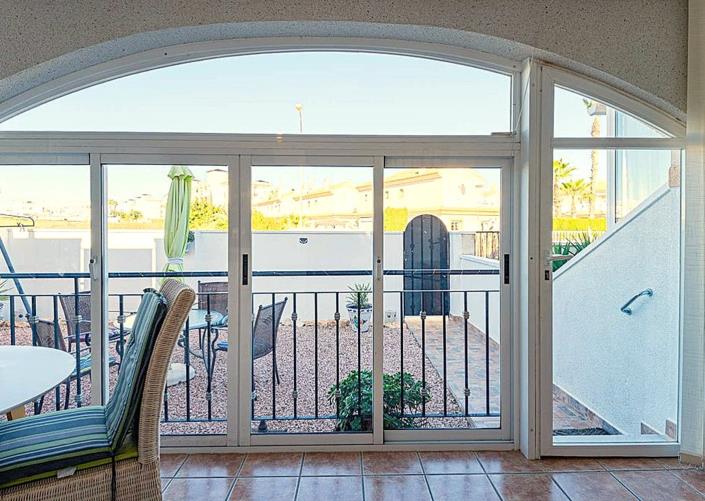 Image No.11-3 Bed Semi-Detached for sale