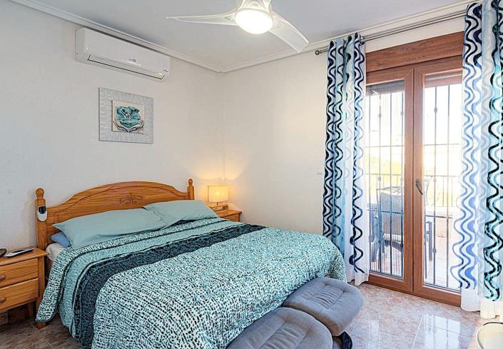 Image No.38-3 Bed Semi-Detached for sale