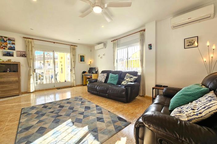 Image No.4-3 Bed Villa / Detached for sale