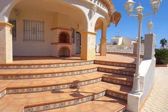 Image No.10-Villa / Détaché de 5 chambres à vendre à Playa Flamenca