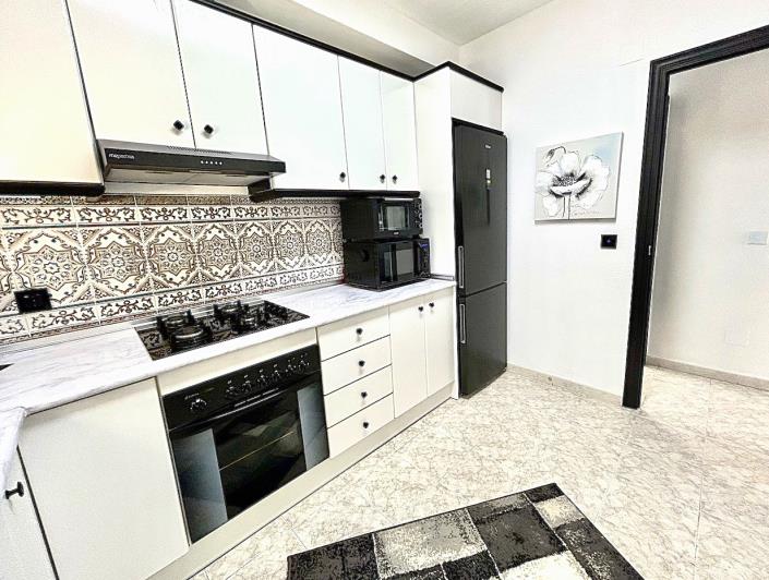 Image No.6-2 Bed Townhouse for sale