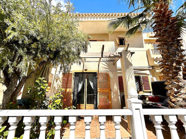 Image No.21-2 Bed Townhouse for sale