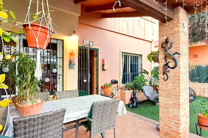 Image No.10-2 Bed Bungalow for sale