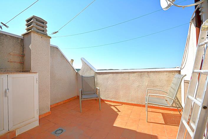 Image No.16-3 Bed Townhouse for sale