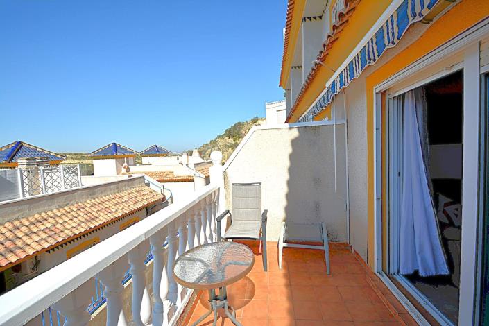 Image No.4-3 Bed Townhouse for sale