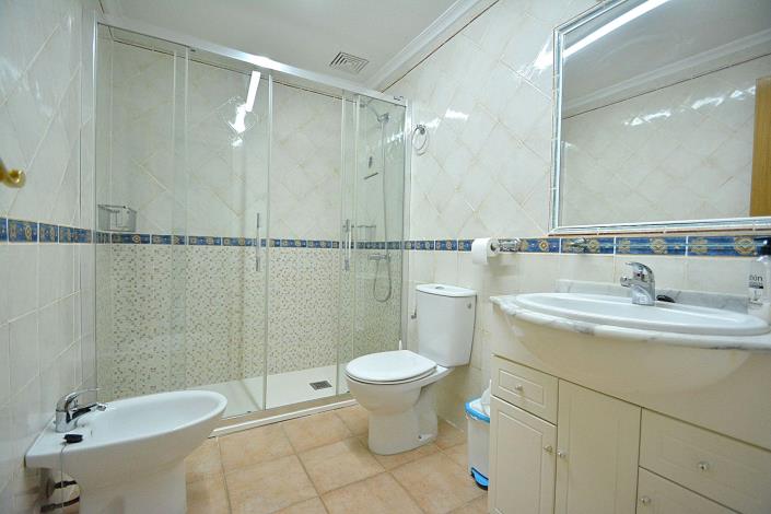 Image No.18-3 Bed Townhouse for sale