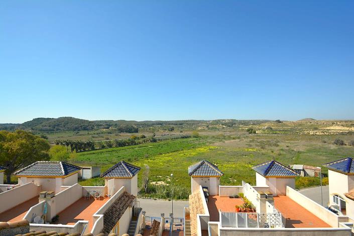 Image No.3-3 Bed Townhouse for sale