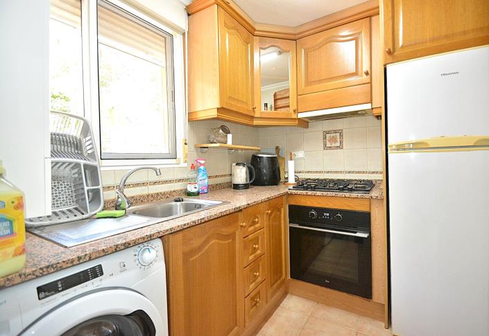 Image No.20-3 Bed Townhouse for sale