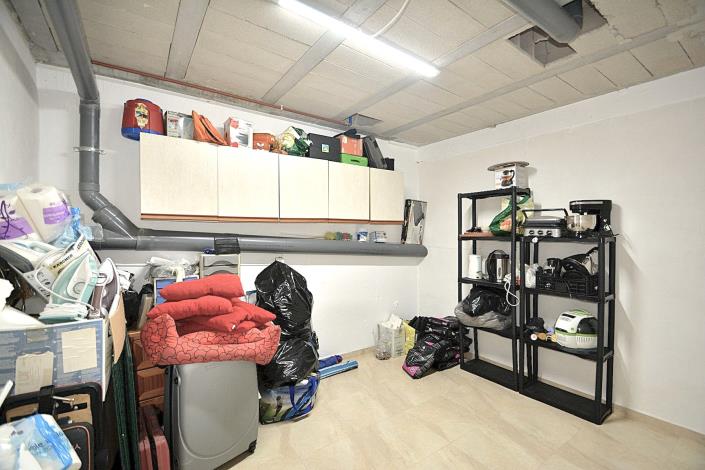 Image No.13-3 Bed Townhouse for sale