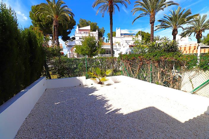 Image No.32-2 Bed Bungalow for sale