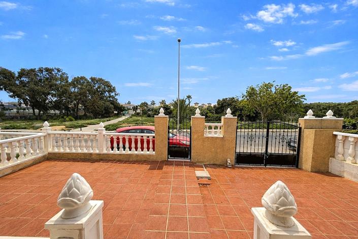 Image No.6-3 Bed Semi-Detached for sale