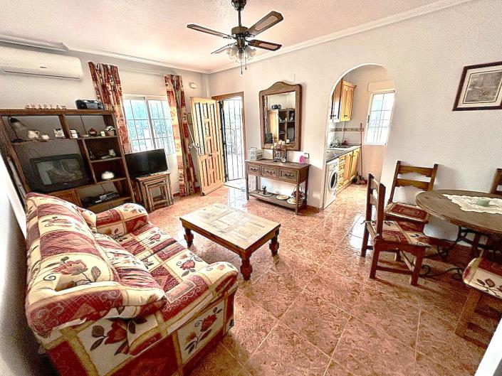 Image No.13-3 Bed Semi-Detached for sale