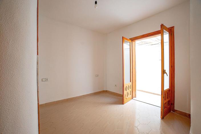 Image No.9-1 Bed Apartment for sale