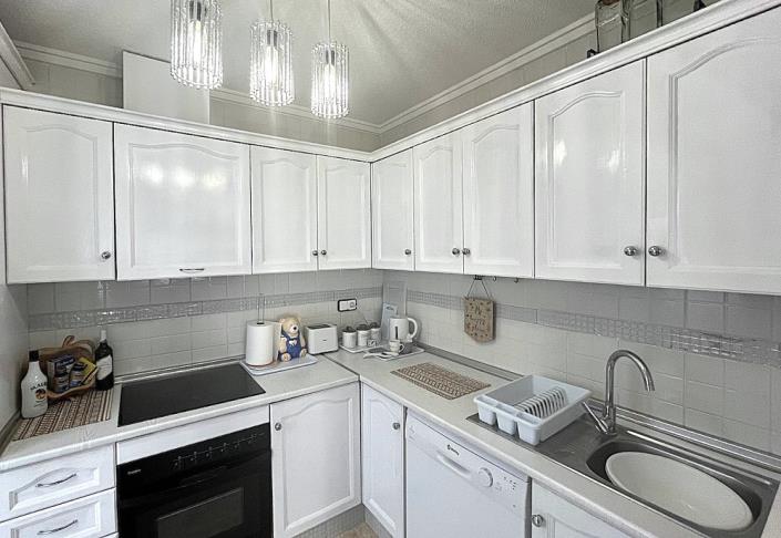 Image No.6-2 Bed Semi-Detached for sale