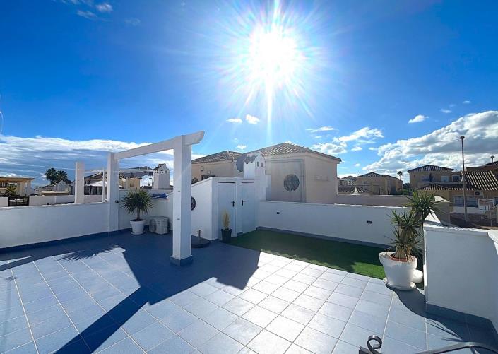 Image No.7-2 Bed Semi-Detached for sale