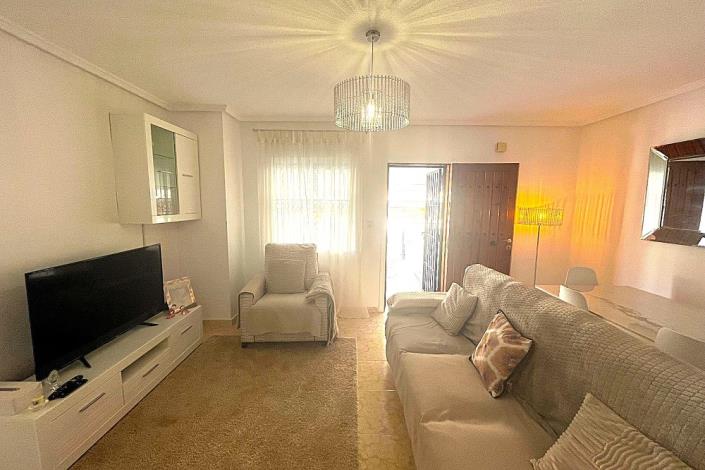 Image No.9-2 Bed Semi-Detached for sale