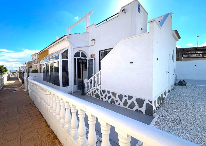 Image No.25-2 Bed Semi-Detached for sale