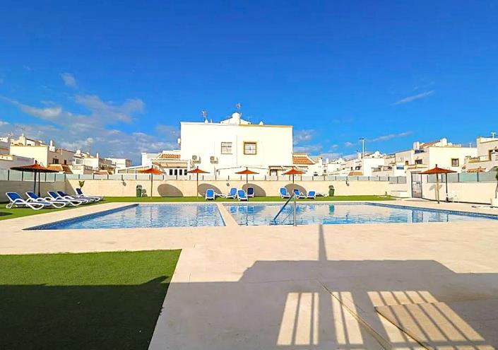 Image No.15-3 Bed Quad for sale