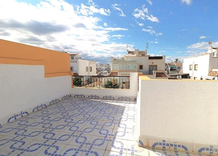 Image No.16-3 Bed Quad for sale